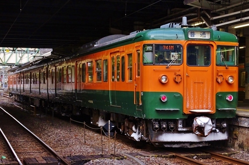 115系 1000番台『 高タカ T 1022 編成:上越線 普通電車 115系 1000番台『 高タカ T 1022 編成:上越線 普通電車