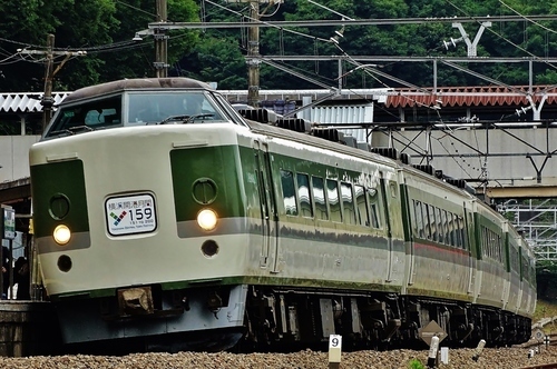 ❖ 189系 》長ナノ 》N102 編成 》➅ 両: ( Crystal ( Clear ( Central