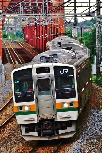 211系10両 211系10両編成の中央西線快速列車 - YouTube