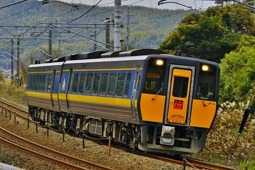 JR西日本 キハ187-4 (キハ187系) 車両ガイド | レイルラボ(RailLab)