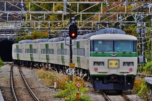 EF64形 0番台『 18号機：勝沼ぶどう郷 駅前保存 機関車 』】: ( Crystal ( Clear ( Central^^)))